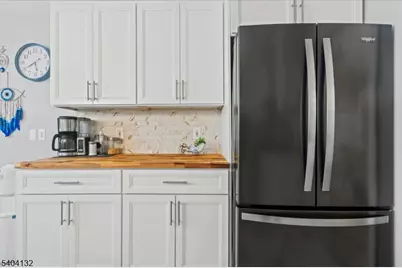 22 Cherbourg Dr, West Milford, NJ 07480 - Photo 15