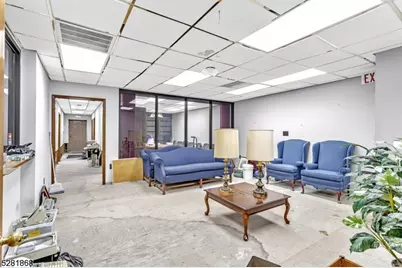 112 N Wood Ave, Linden, NJ 07036 - Photo 5