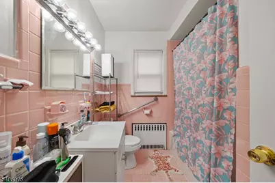 19 Inwood St, Clifton, NJ 07011 - Photo 15