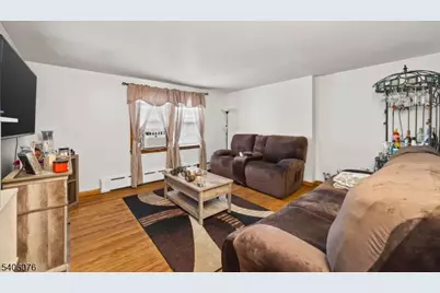 19 Inwood St, Clifton, NJ 07011 - Photo 9