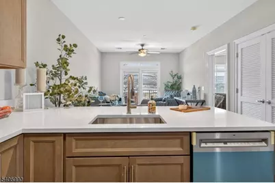 7 Theta Dr #112, Vernon Twp., NJ 07462 - Photo 9