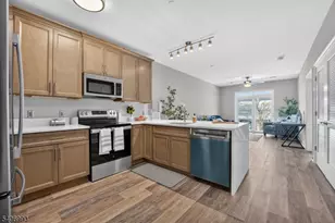 7 Theta Dr, Vernon Twp., NJ 07462 - Photo 5