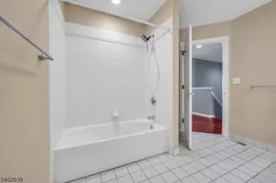 52 Gordon Cir, Parsippany, NJ 07054 - Photo 17