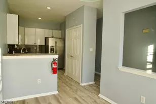 52 Gordon Cir, Parsippany, NJ 07054 - Photo 9