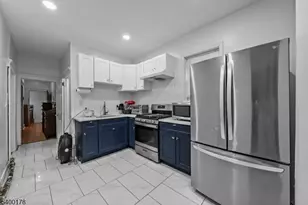 1025 Rivington St, Roselle, NJ 07203 - Photo 7