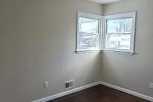 22 Robin Pl, Sayreville, NJ 08859 - Photo 5