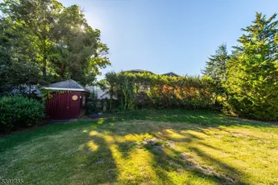 15 Saint Michaels Pl, Clifton, NJ 07013 - Photo 21