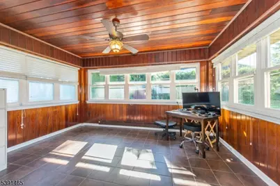 15 Saint Michaels Pl, Clifton, NJ 07013 - Photo 11