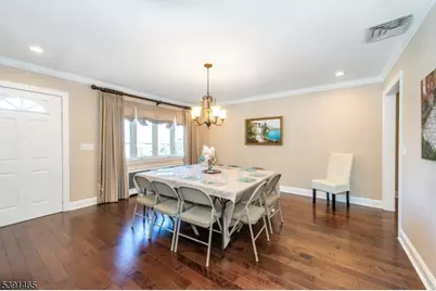 15 Saint Michaels Pl, Clifton, NJ 07013 - Photo 5