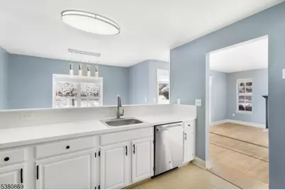 255 Resnik Court, Franklin Township, NJ 08873 - Photo 9