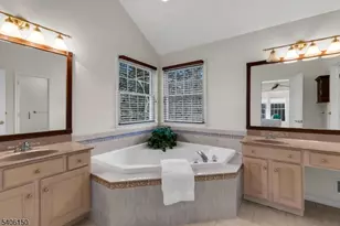 842 Madison Ave, Bridgewater Twp., NJ 08807 - Photo 27