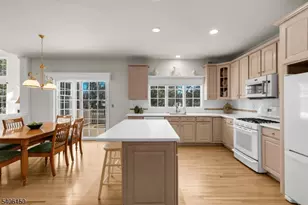 842 Madison Ave, Bridgewater Twp., NJ 08807 - Photo 11