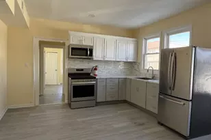 251 Clinton Pl, Newark, NJ 07112 - Photo 5