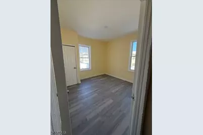 251 Clinton Pl, Newark, NJ 07112 - Photo 13