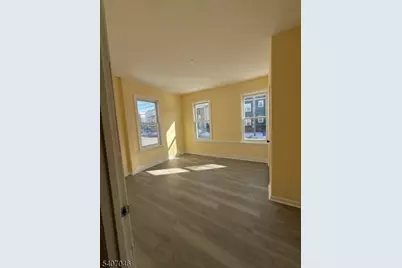 251 Clinton Pl, Newark, NJ 07112 - Photo 7