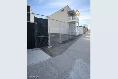 724-728 Grove St, Irvington, NJ 07111 - Photo 11