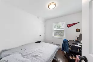 25 Evelyn Ct, Maplewood, NJ 07040 - Photo 9