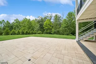 39 Westmount Dr, Livingston, NJ 07039 - Photo 47