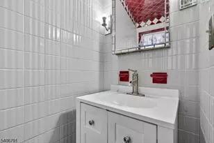 16 Parkview Pl, Passaic, NJ 07055 - Photo 13