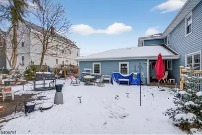 16 Parkview Pl, Passaic, NJ 07055 - Photo 25