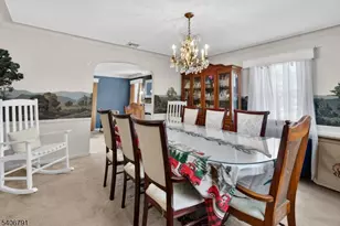 16 Parkview Pl, Passaic, NJ 07055 - Photo 5