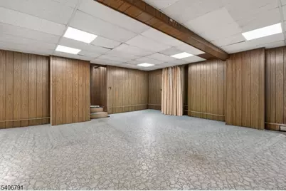 16 Parkview Pl, Passaic, NJ 07055 - Photo 31