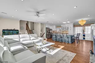 28 Toby Dr, Roxbury Township, NJ 07876 - Photo 5