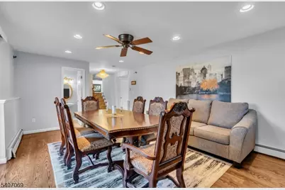 28 Toby Dr, Roxbury Township, NJ 07876 - Photo 15