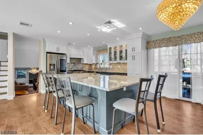 28 Toby Dr, Roxbury Township, NJ 07876 - Photo 7