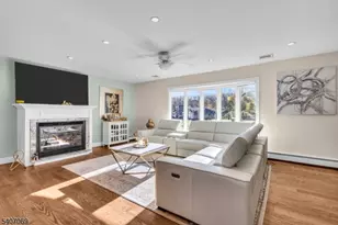 28 Toby Dr, Roxbury Township, NJ 07876 - Photo 11