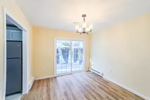 220C Manchester Ln, Monroe Township, NJ 08831 - Photo 9