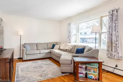 106 Riverview Ter, Riverdale, NJ 07457 - Photo 3