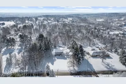 1 Oak Grove Rd, Raritan Township, NJ 08822 - Photo 25