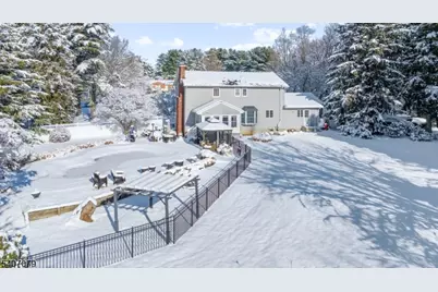 1 Oak Grove Rd, Raritan Township, NJ 08822 - Photo 23