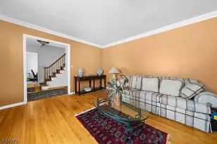 1 Oak Grove Rd, Raritan Township, NJ 08822 - Photo 9