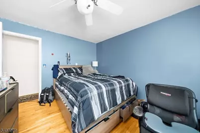 1 Oak Grove Rd, Raritan Township, NJ 08822 - Photo 15