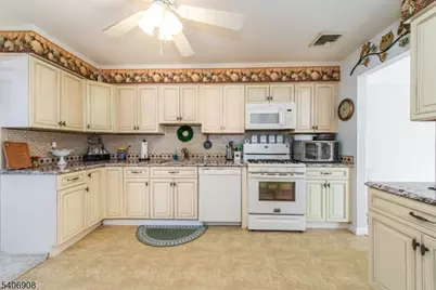 24 The Loop, Ringwood, NJ 07456 - Photo 7