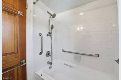 70 Weinmanns Blvd, Wayne, NJ 07470 - Photo 23