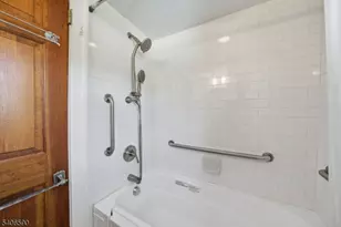 70 Weinmanns Blvd, Wayne, NJ 07470 - Photo 23