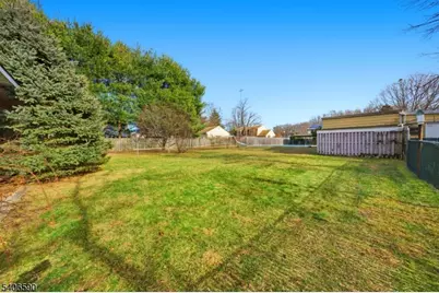 70 Weinmanns Blvd, Wayne, NJ 07470 - Photo 37