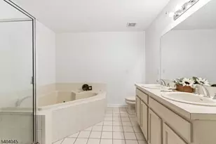 54 Forest Dr, Piscataway Township, NJ 08854 - Photo 19