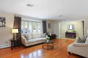 336 Roberts Ln, Scotch Plains Township, NJ 07076 - Photo 9