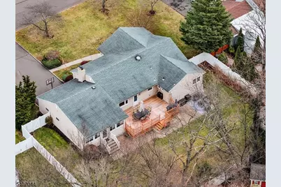 336 Roberts Ln, Scotch Plains Township, NJ 07076 - Photo 37