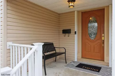 336 Roberts Ln, Scotch Plains Township, NJ 07076 - Photo 5