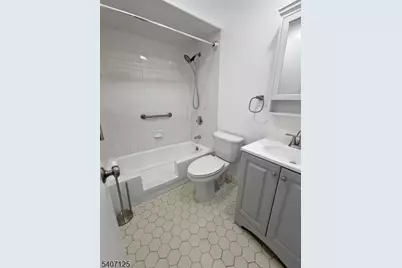 680 Union Ave #E1, Belleville, NJ 07109 - Photo 5