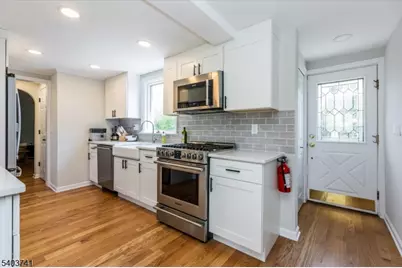 8 Venetia Ave, Cranford Township, NJ 07016 - Photo 15