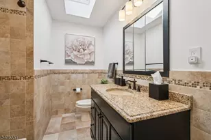 47 Chicopee Dr, Wayne Twp., NJ 07470 - Photo 27