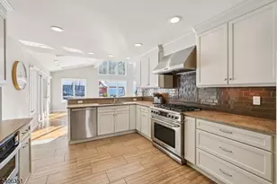 47 Chicopee Dr, Wayne Twp., NJ 07470 - Photo 13