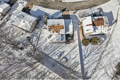 47 Chicopee Dr, Wayne Twp., NJ 07470 - Photo 45