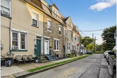 21 Reese Ct, Phillipsburg, NJ 08865 - Photo 3